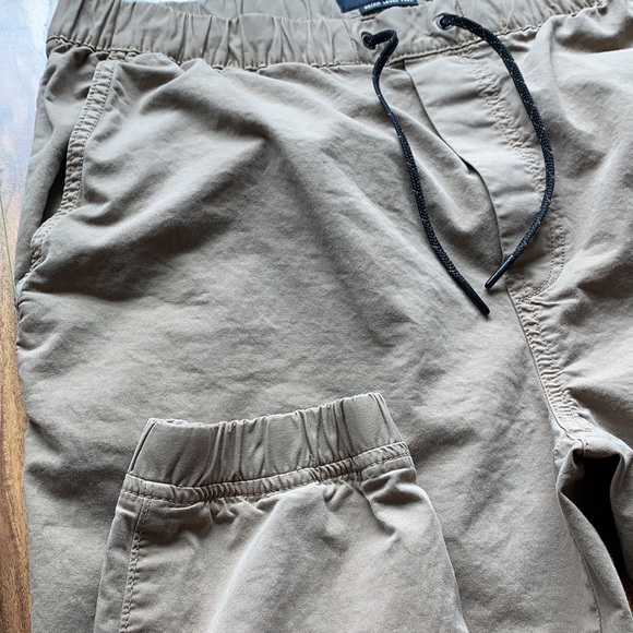 American Eagle khaki joggers | size Medium - Picture 3 of 7